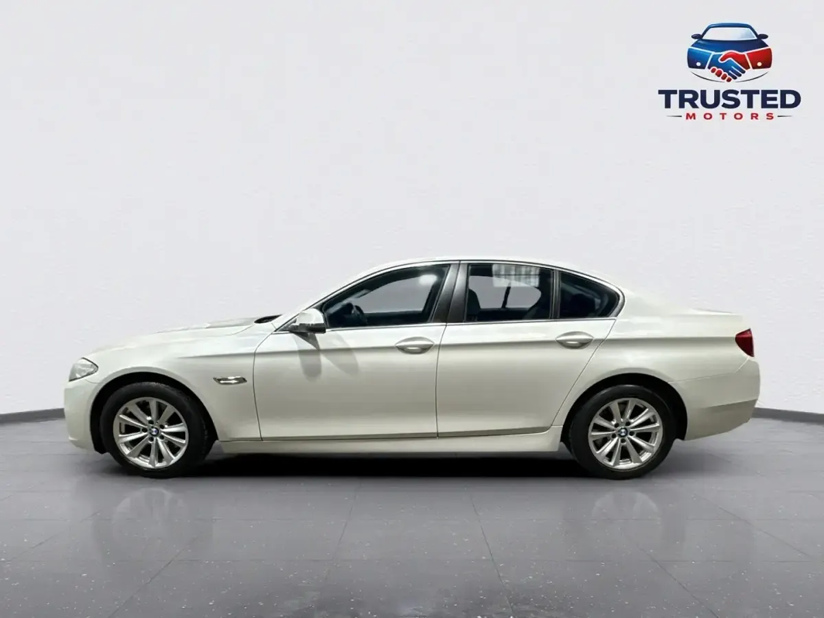 Used BMW 520 Comfort Edition 2013 White Sedan