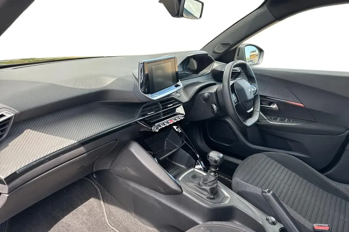 Used Peugeot 2008 Active+ 101 HP (74 kW) 2023 Nera black SUV
