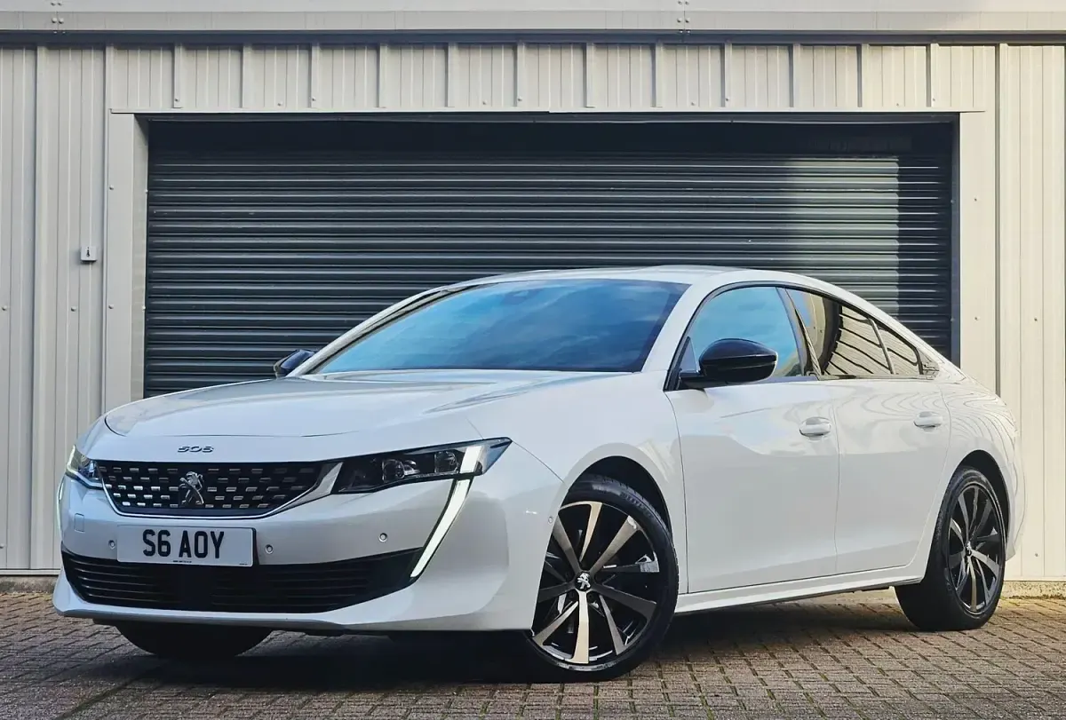 Used Peugeot 508 GT-line 160 HP (117 kW) 2019 White Hatchback