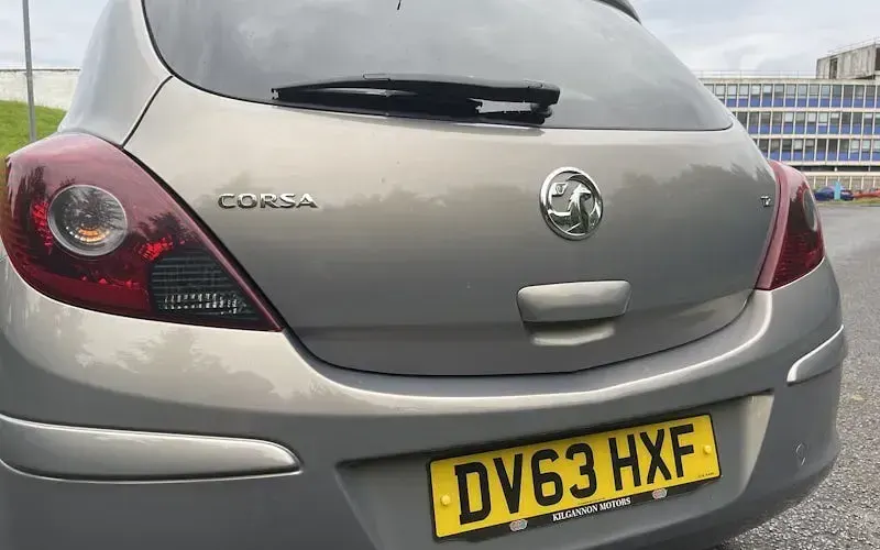 Used Vauxhall Corsa 86 HP (63 kW) 2013 Brown Hatchback
