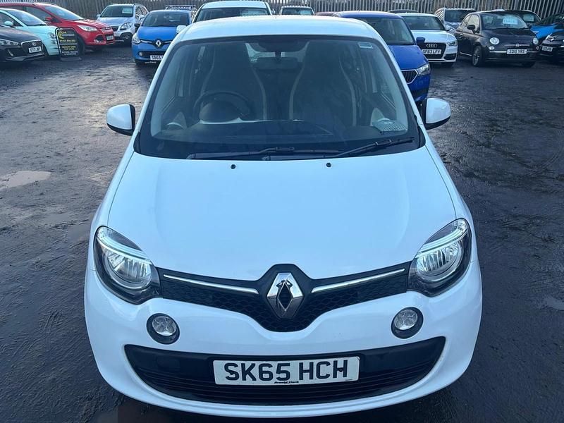Usado Renault Twingo Play 70 HP (51 kW) 2015 Branco Citadino