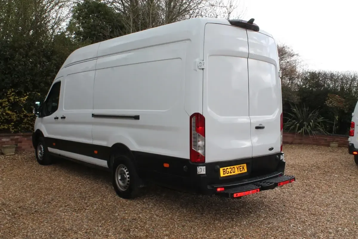 Used Ford Transit 130 HP (95 kW) 2020 White Van
