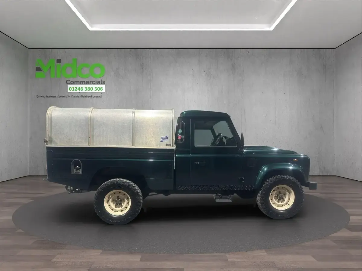 Used Land Rover Defender 2016 Green Pickup