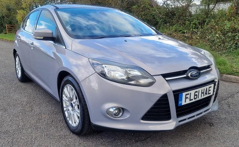 Silver Used 2011 Ford Focus Titanium Hatchback | £1,995 (A bit pricey) - Image 1/4