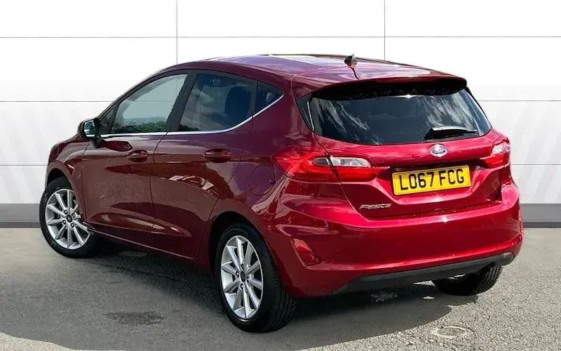 Begagnad Ford Fiesta Titanium 101 HK (74 kW) 2021 Halvkombi