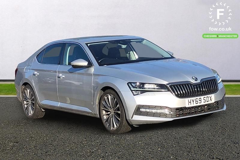 Silver Used 2019 Skoda Superb Hatchback | £17,199 (Fair price) - Image 1/3
