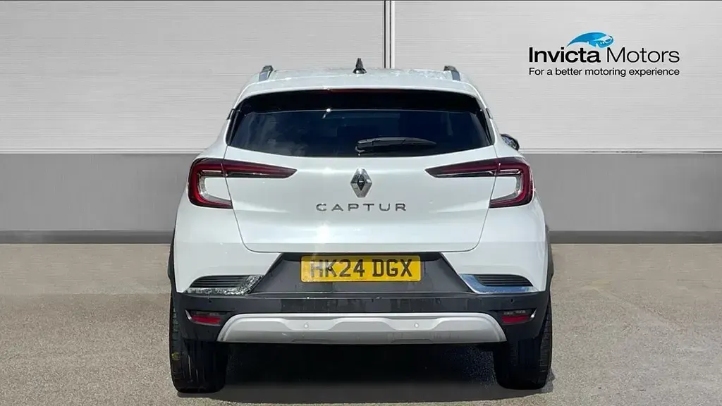 Second-hand Renault Captur Techno 91 CP (66 kW) 2024 Alb SUV