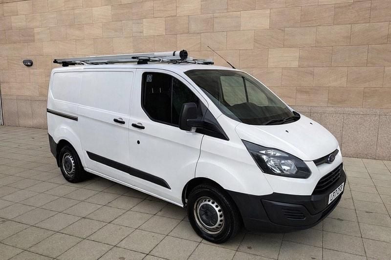 White Used 2017 Ford Transit Custom Van | £5,975 (Super price) - Image 1/4