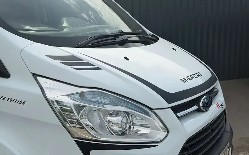 Used Ford Transit Custom Limited 155 HP (114 kW) 2015 White Van