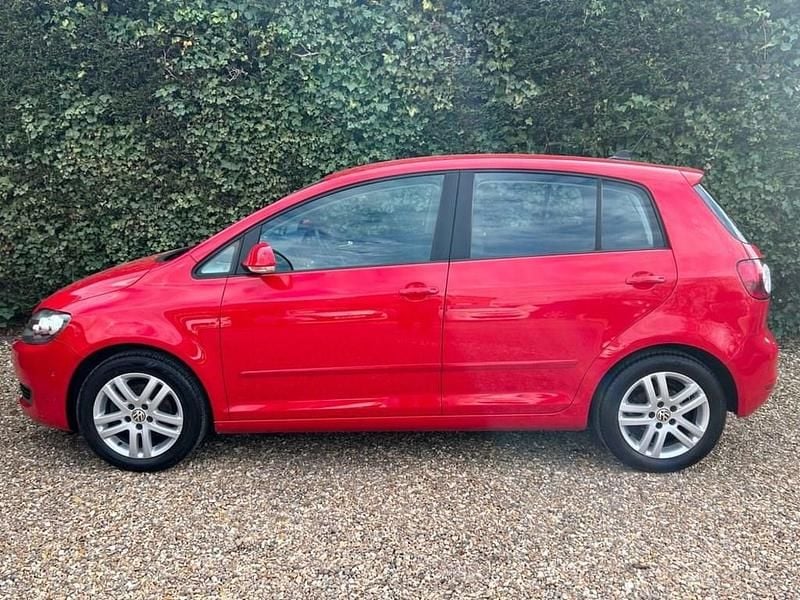Used VW Golf VII SE 2013 Red Hatchback