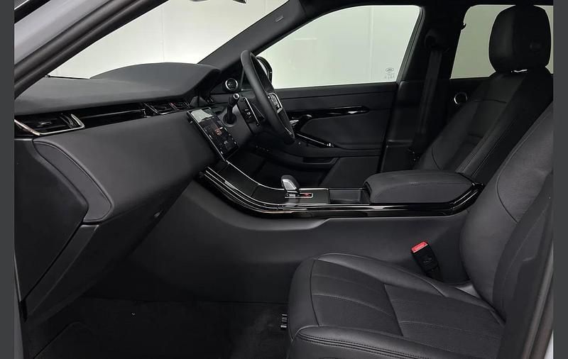 Used Land Rover Range Rover evoque SE Dynamic 200 HP (147 kW) 2026 Grey SUV