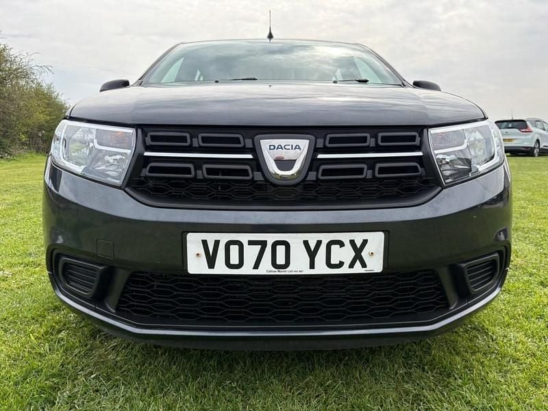 Used Dacia Sandero Essentiel 90 HP (66 kW) 2020 Grey Hatchback