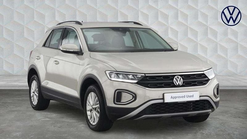 Grey Used 2023 VW T-Roc Life SUV | £19,000 (Fair price) - Image 1/4