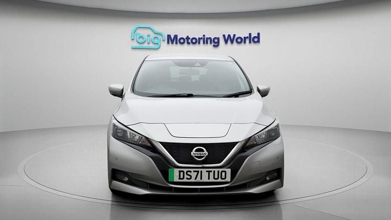 Used Nissan Leaf N-Connecta 110 kW (150 HP) 2021 Silver Hatchback