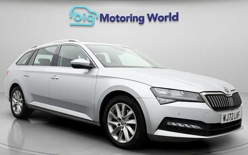 Used Skoda Superb SE 150 HP (110 kW) 2023 Silver Estate