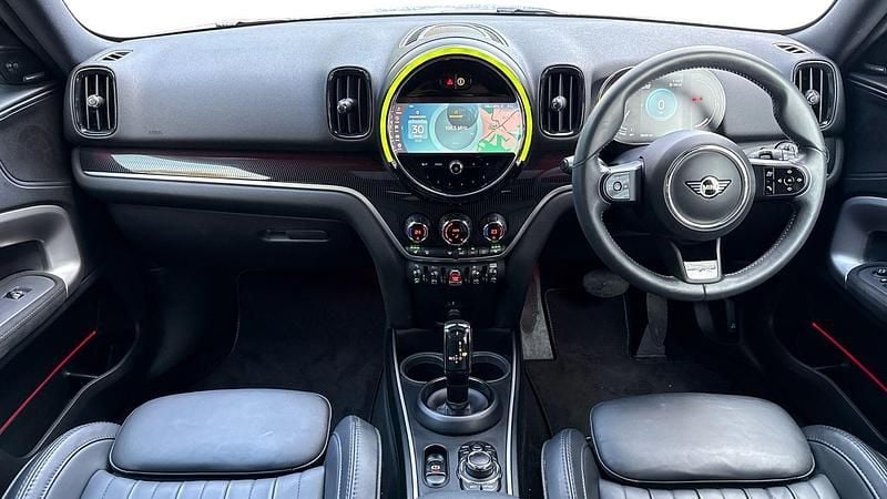 Used Mini Cooper Countryman Exclusive 134 HP (98 kW) 2022 Silver SUV