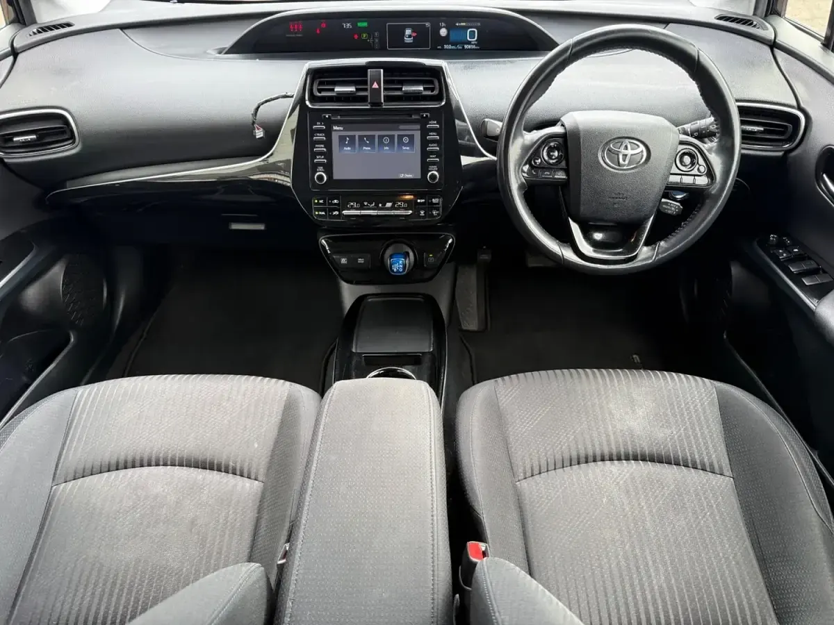 Used Toyota Prius Active 122 HP (89 kW) 2021 Black Hatchback