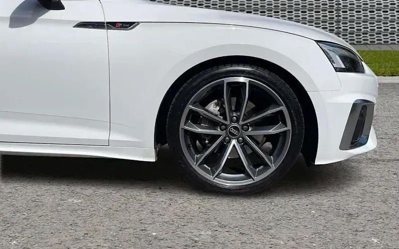 Used Audi A5 Sportback S-Line 204 HP (150 kW) 2022 White Hatchback
