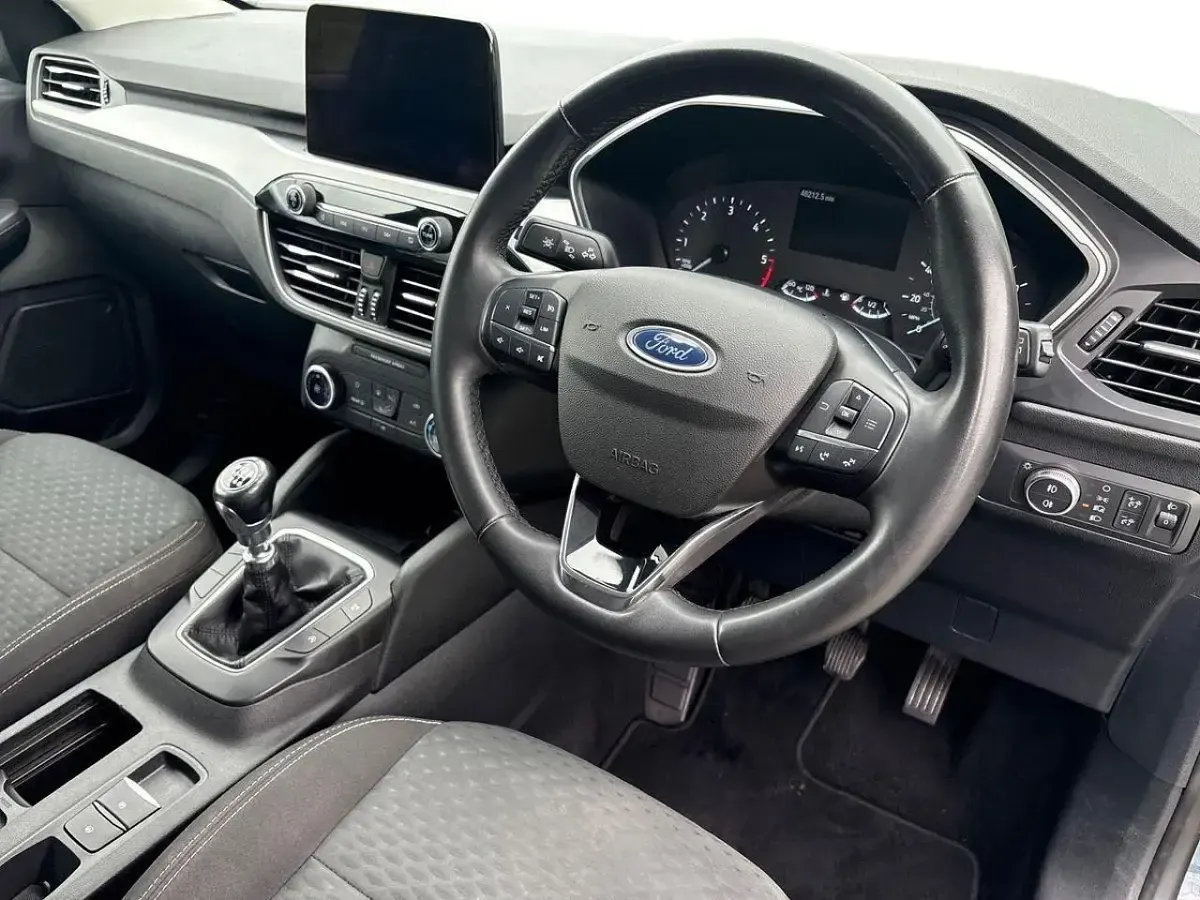 Used Ford Kuga Zetec 118 HP (86 kW) 2022 Blue SUV