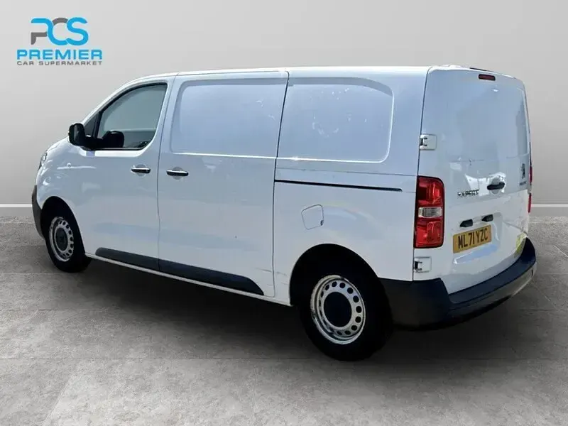 Käytetty Peugeot Expert 2021 Valkoinen Van