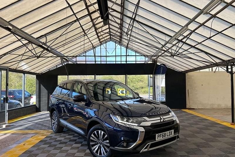 Used Mitsubishi Outlander 150 HP (110 kW) 2018 Blue SUV
