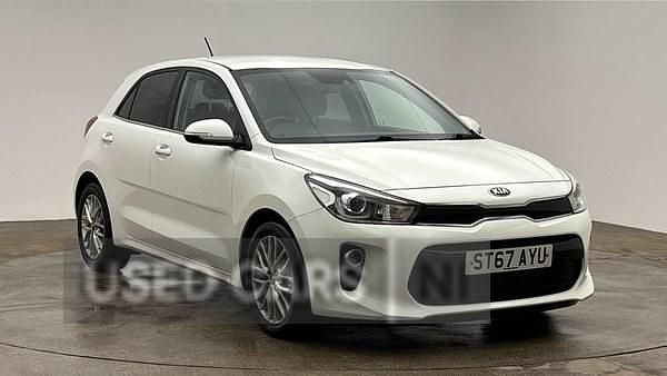 Used Kia Rio 99 HP (72 kW) 2017 White Hatchback