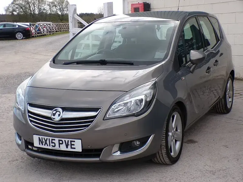 Used Vauxhall Meriva 2015 Brown MPV