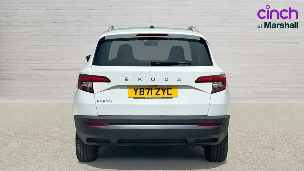 Used Skoda Karoq SE L 150 HP (110 kW) 2022 White SUV