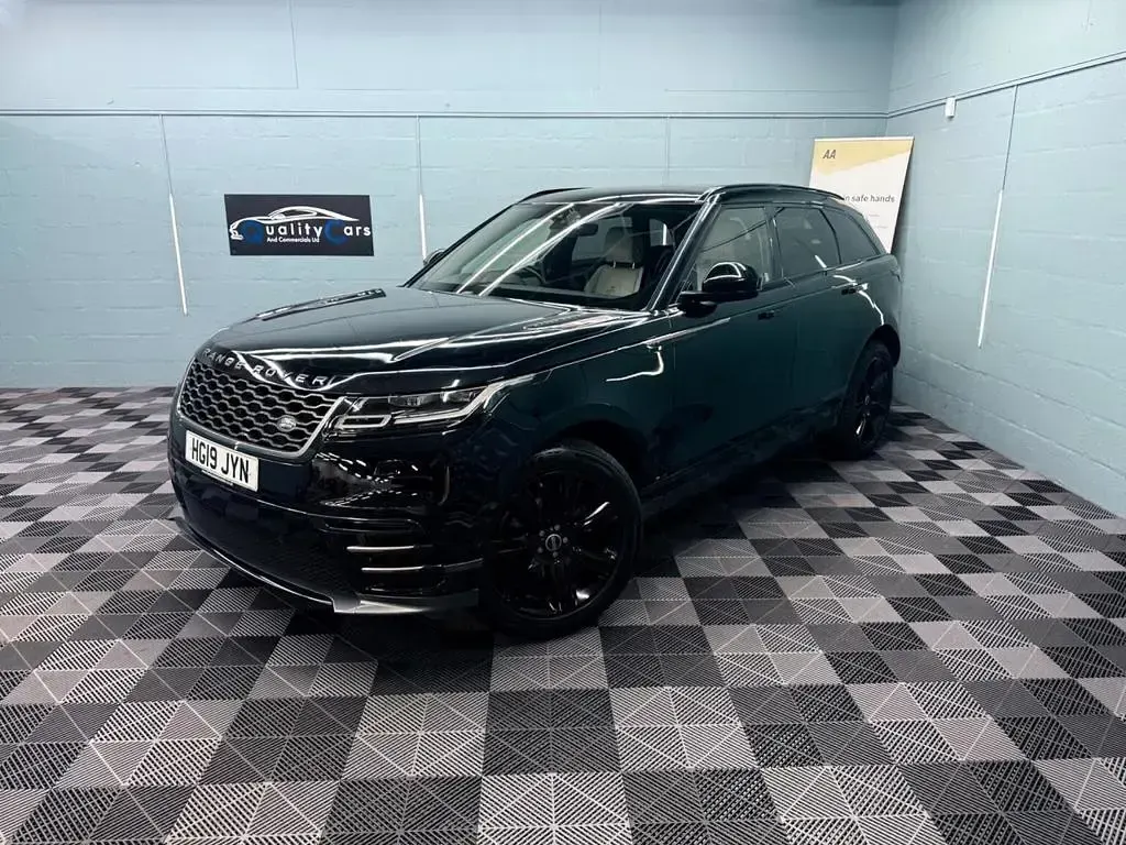 Used Land Rover Range Rover Velar SE Dynamic 2019 Black SUV