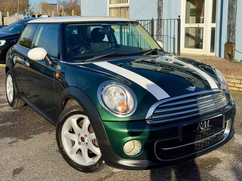 Green Used 2011 Mini Cooper D Hatch Hatchback | £2,250 (Fair price) - Image 1/4