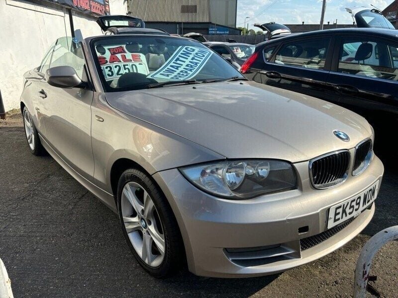 Silver Used 2009 BMW 118 Cabriolet Sport Line Cabriolet | £3,150 - Image 1/4