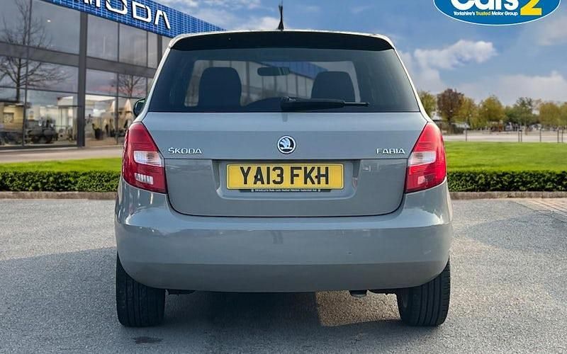 Used Skoda Fabia 69 HP (50 kW) 2013 Grey Hatchback