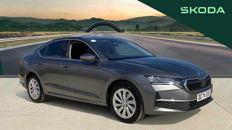 Grey Used 2024 Skoda Octavia SE L Hatchback | £24,073 (Expensive) - Image 1/4