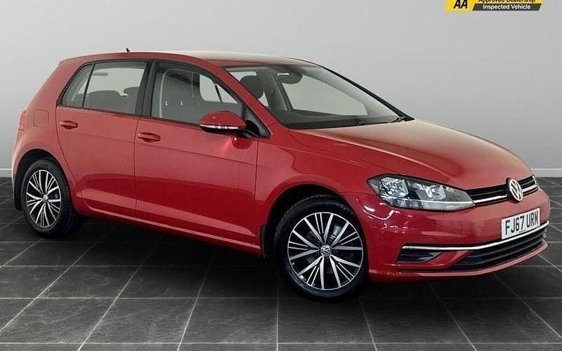 Red Used 2017 VW Golf VII SE Hatchback | £11,895 (Good price) - Image 1/2