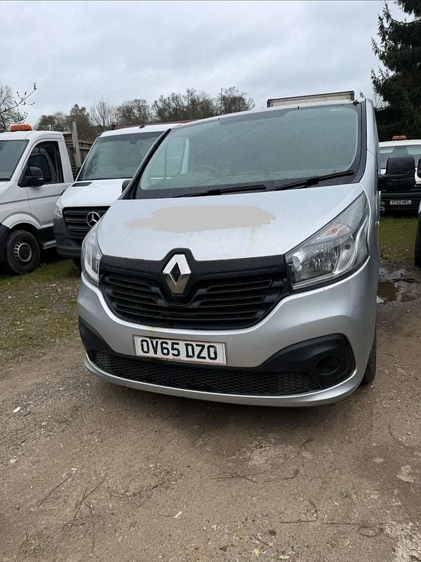 Used Renault Trafic Business 2015 Silver MPV