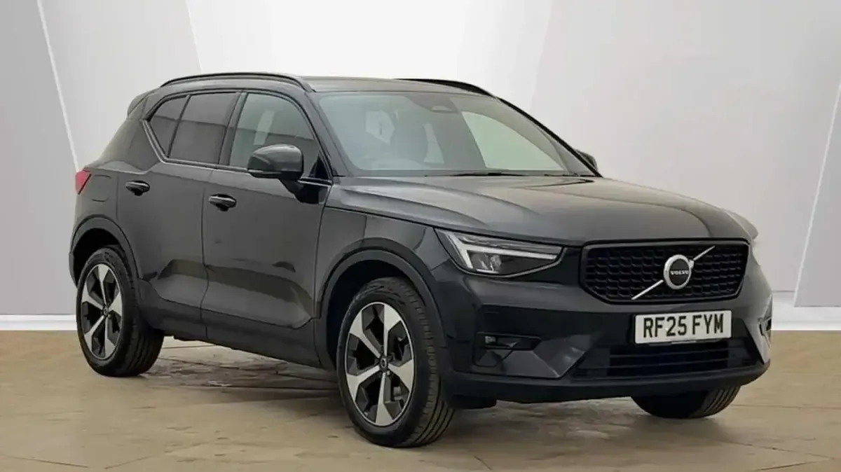 Used Volvo XC40 Plus 197 HP (144 kW) 2025 SUV