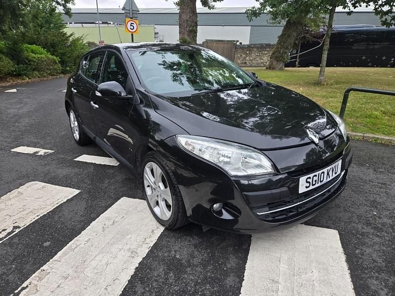 Black Used 2010 Renault Mégane III Dynamique Hatchback | £1,699 (Fair price) - Image 1/4