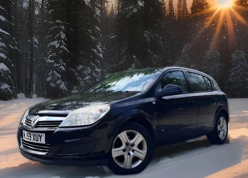 Used Vauxhall Astra Active 89 HP (65 kW) 2009 Black Hatchback