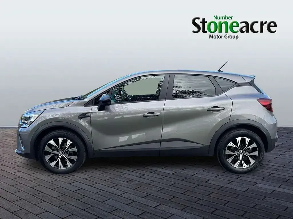 Usado Renault Captur Evolution 143 CV (105 kW) 2023 Gris SUV
