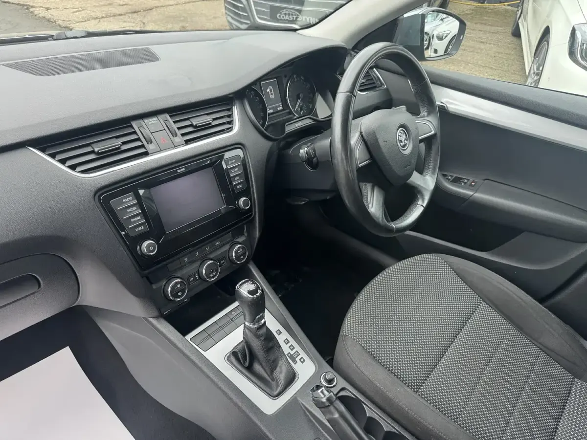 Used Skoda Octavia SE 105 HP (77 kW) 2013 Grey Hatchback