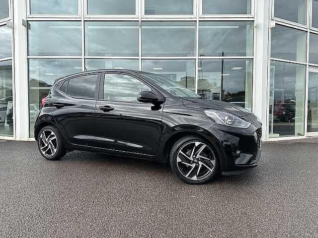 Used Hyundai i10 Premium 2022 Black Hatchback