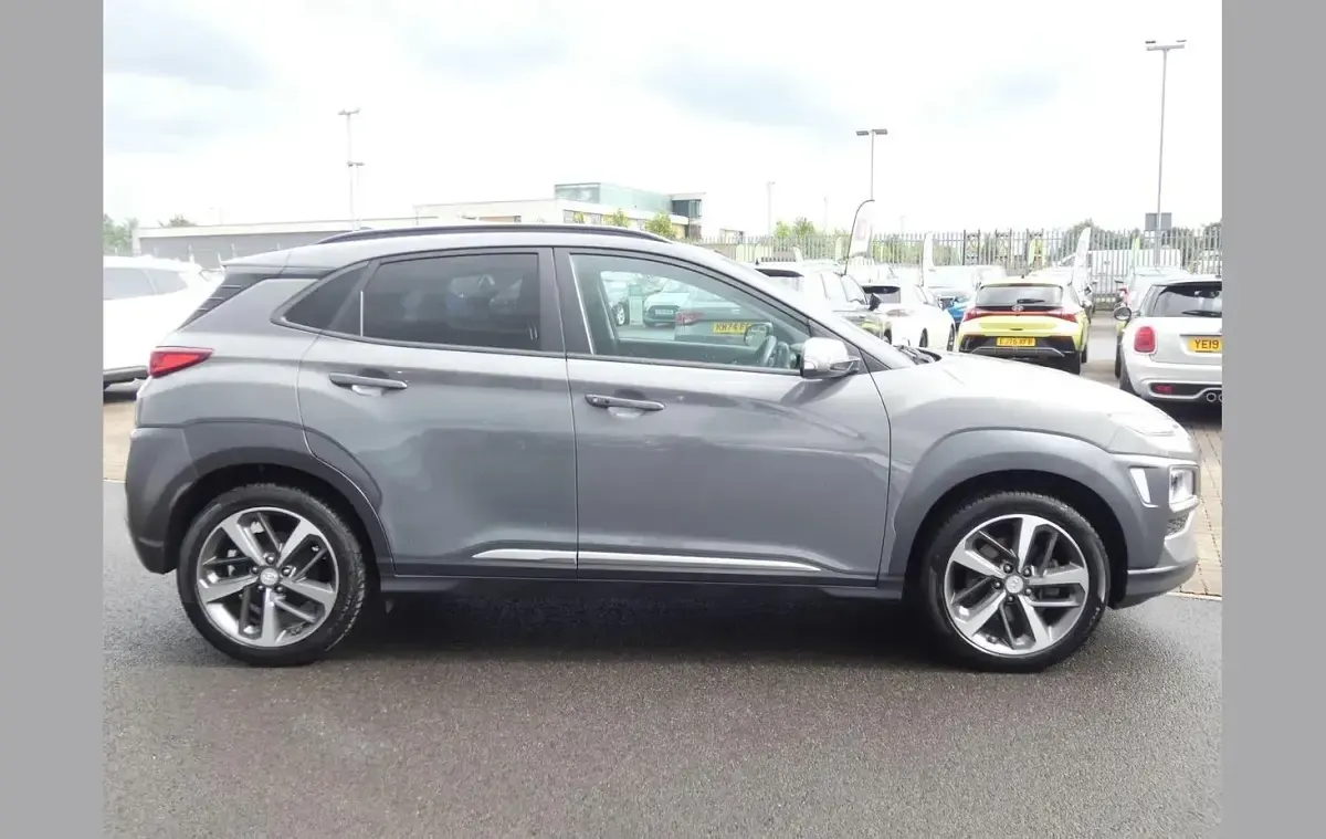 Used Hyundai Kona Premium 117 HP (86 kW) 2018 Grey SUV