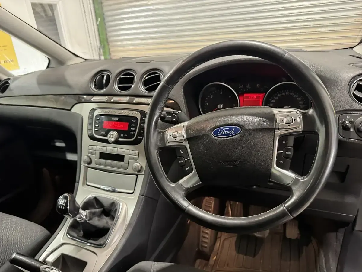 Used Ford Galaxy Ghia 2010 Grey MPV