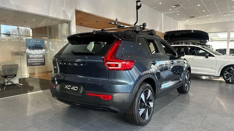 New Volvo EX40 Plus 185 kW (252 HP) 2025 Blue SUV