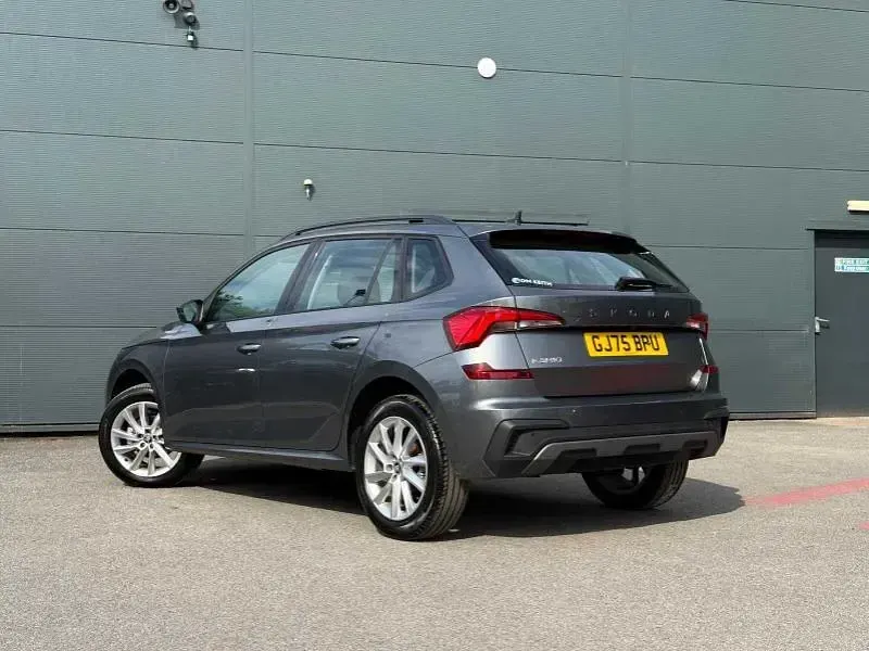 Used Skoda Kamiq SE 85 HP (62 kW) 2025 Grey SUV