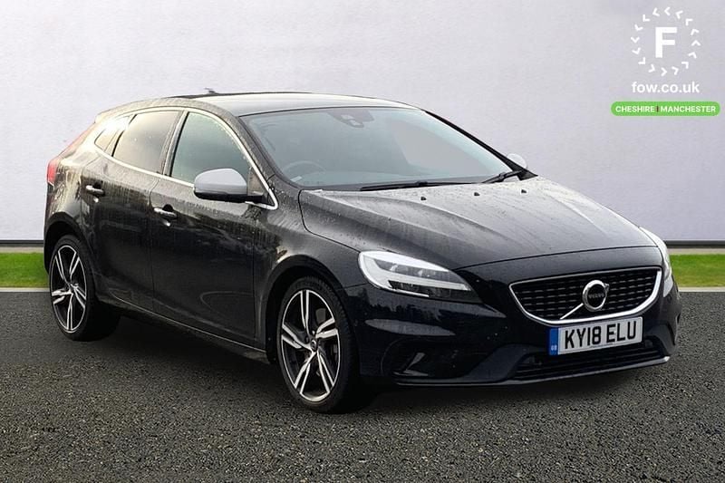 Black Used 2018 Volvo V40 R-Design Pro Hatchback | £13,699 (Fair price) - Image 1/3