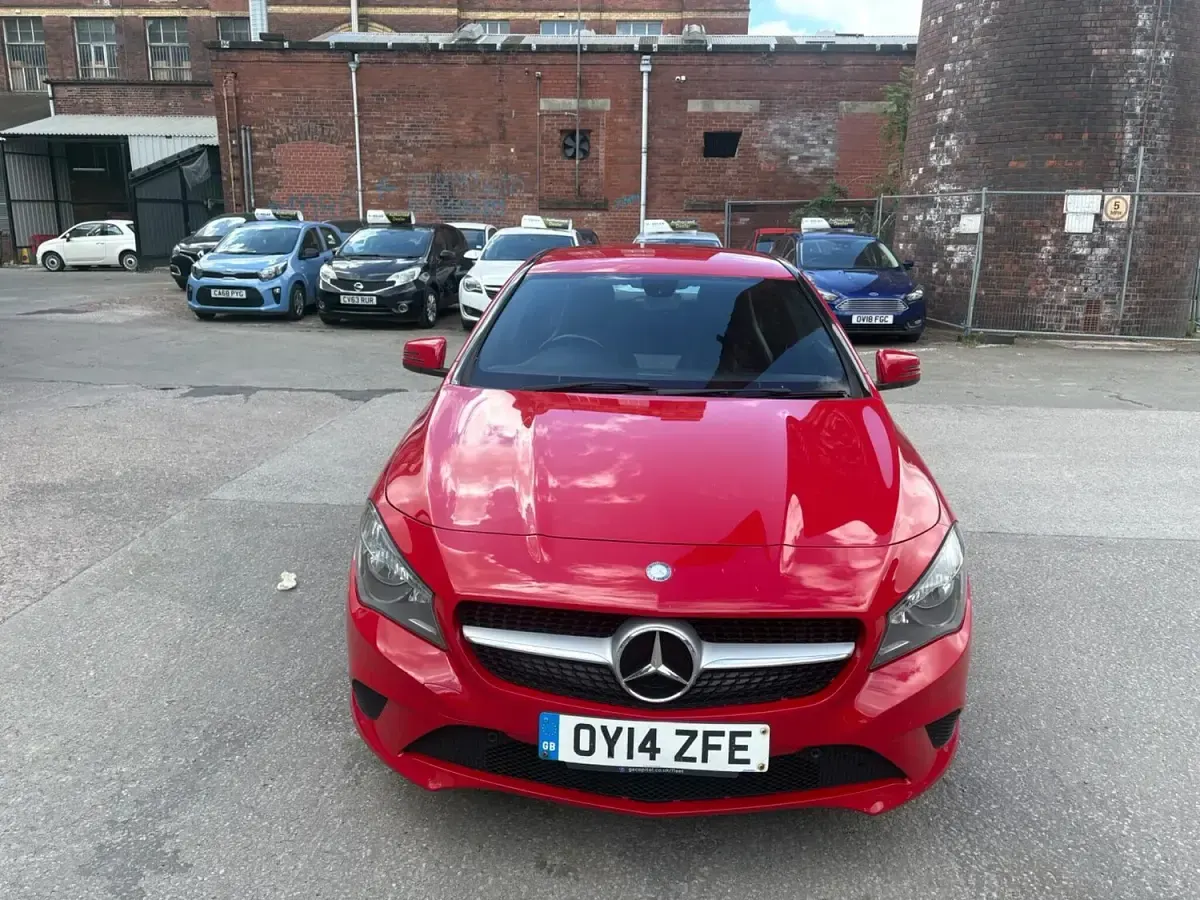 Used Mercedes CLA180 122 HP (89 kW) 2014 Red Coupe