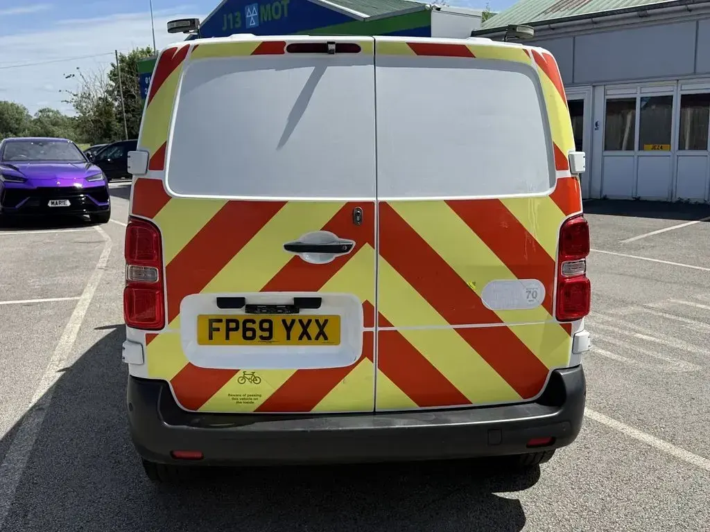 Used Vauxhall Vivaro Edition 2019 White MPV
