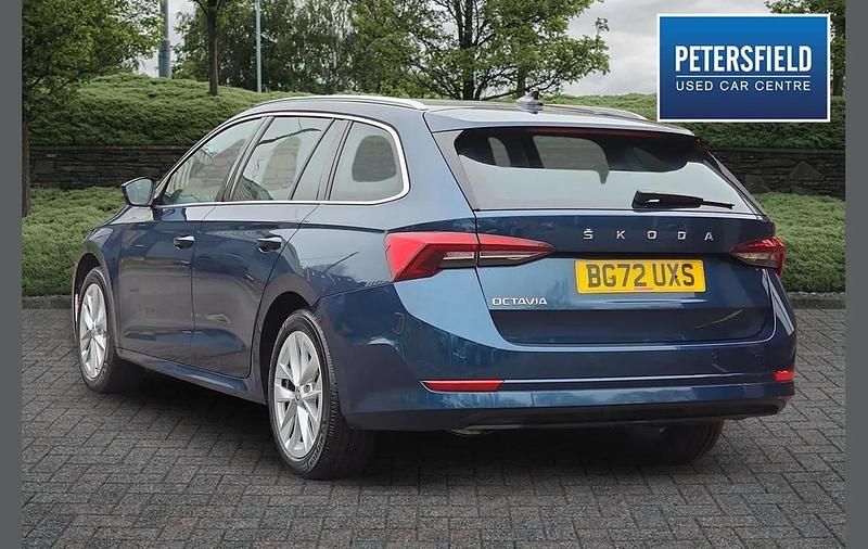 Usado Skoda Octavia SE L 147 HP (108 kW) 2023 Azul Carrinha