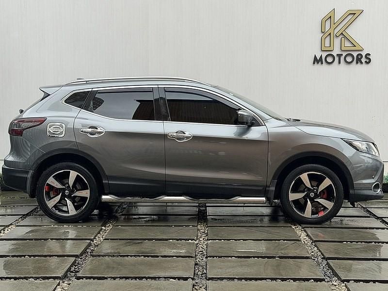 Used Nissan Qashqai N-Vision 2017 Grey SUV